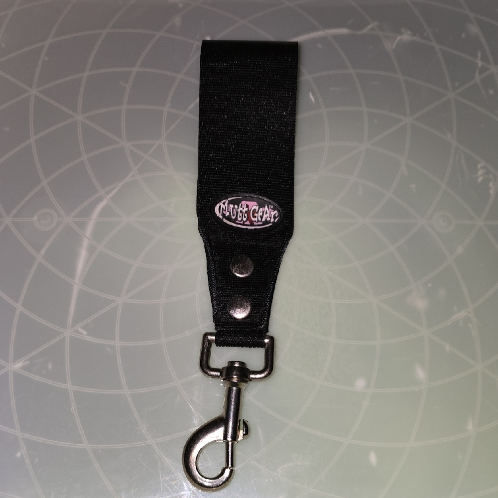 Black "Mutt Gear" Harness for Pet Leash with Metal Clip